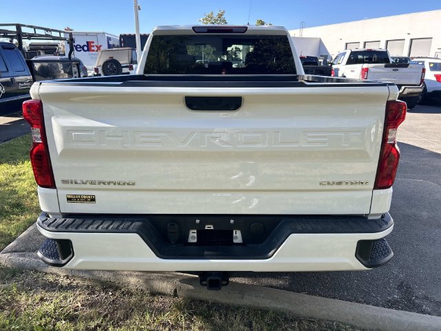 Used 2023 Chevrolet Silverado 1500 Custom AWD/4WD image 7