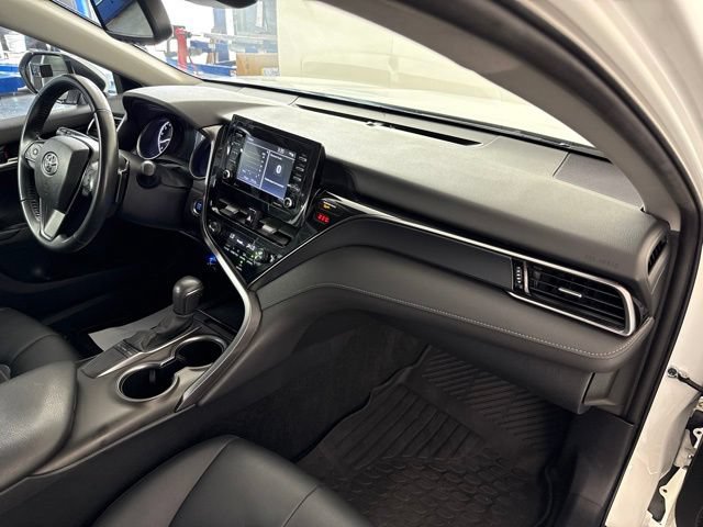 Used 2023 Toyota Camry SE w/ Convenience Package FWD image 29