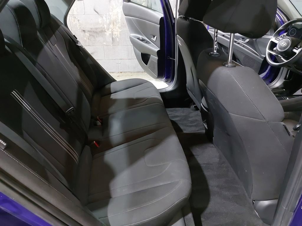 Certified 2024 Hyundai Elantra SEL image 11