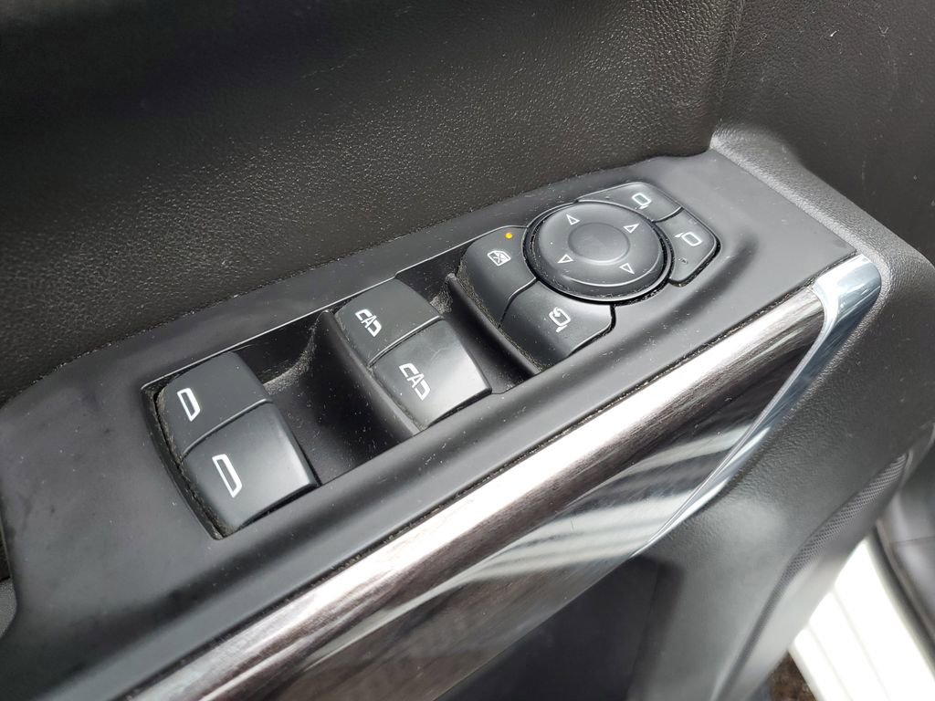 Used 2022 Chevrolet Silverado 1500 LTZ image 22