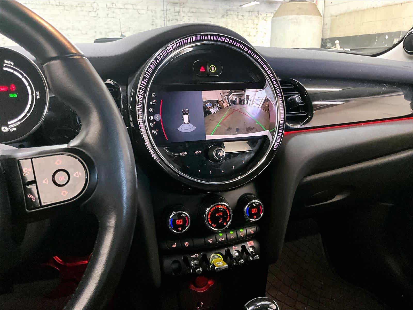 Used 2024 MINI Cooper SE FWD image 9