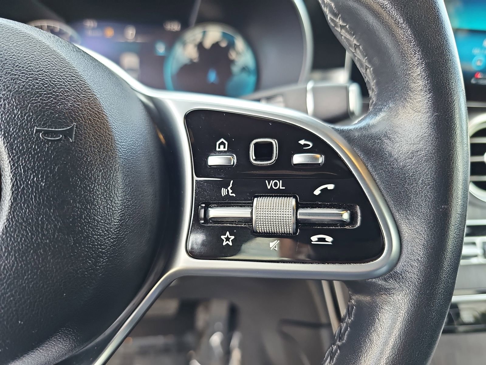 Used 2022 Mercedes-Benz GLC 300 image 18