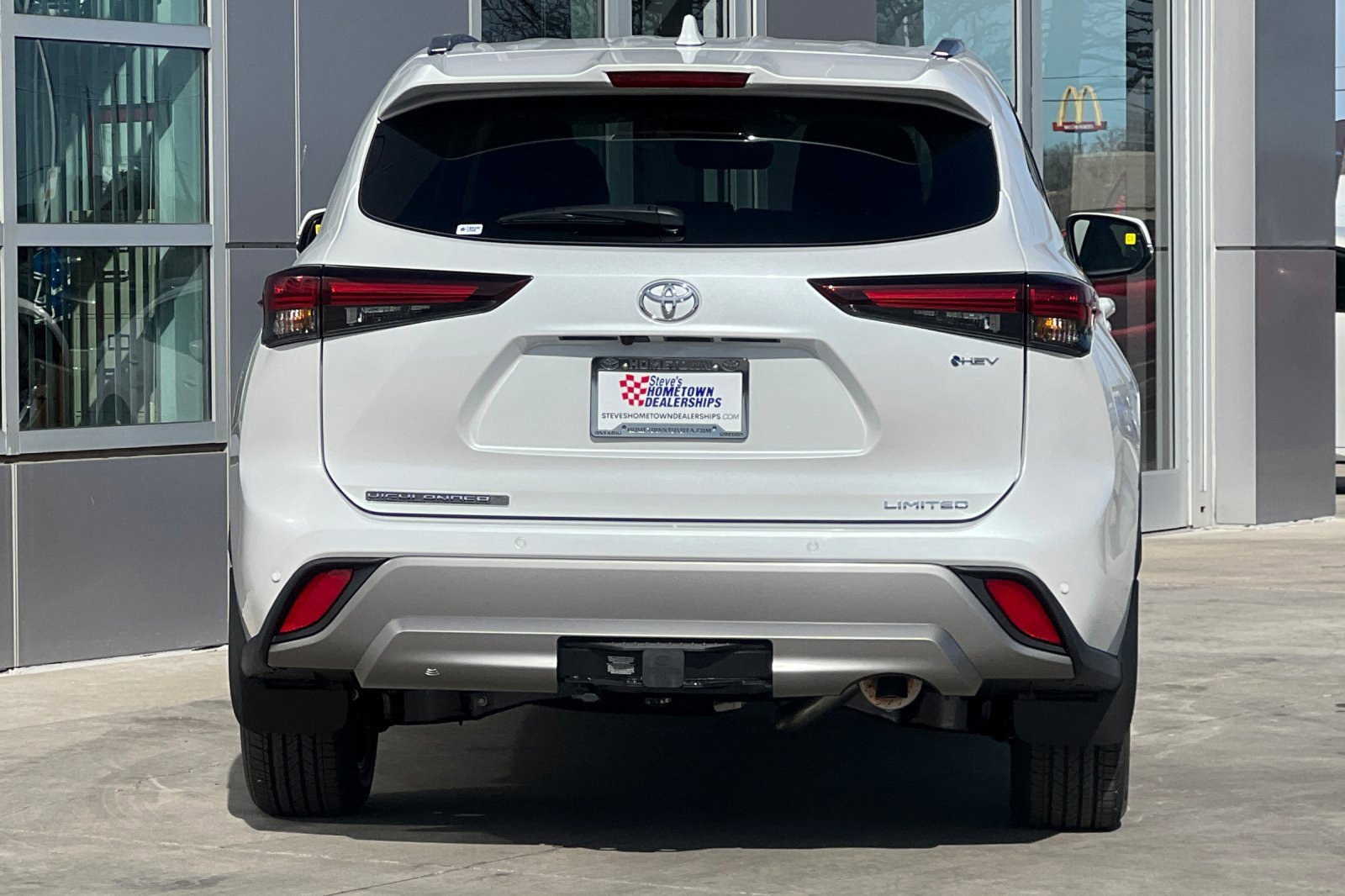 New 2025 Toyota Highlander XLE image 5