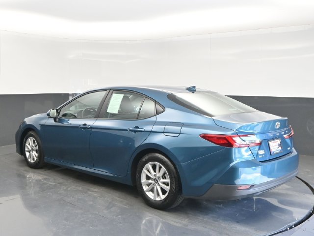 Used 2025 Toyota Camry LE FWD image 3