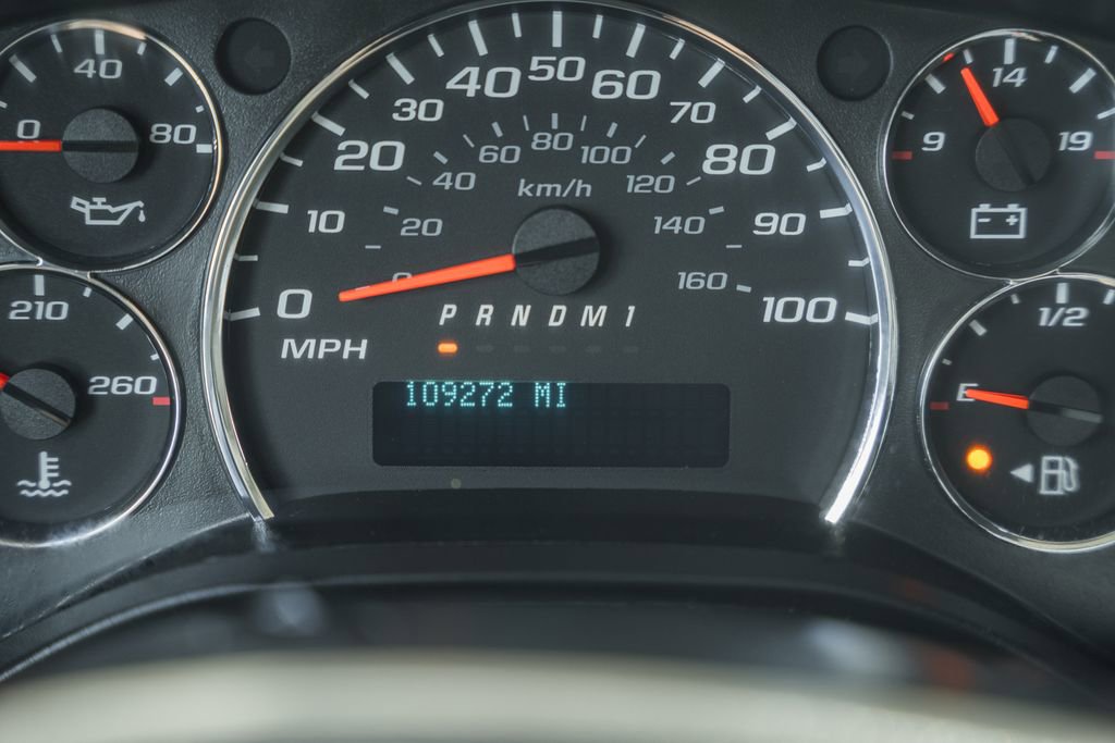 Used 2018 Chevrolet Express 2500 RWD image 33