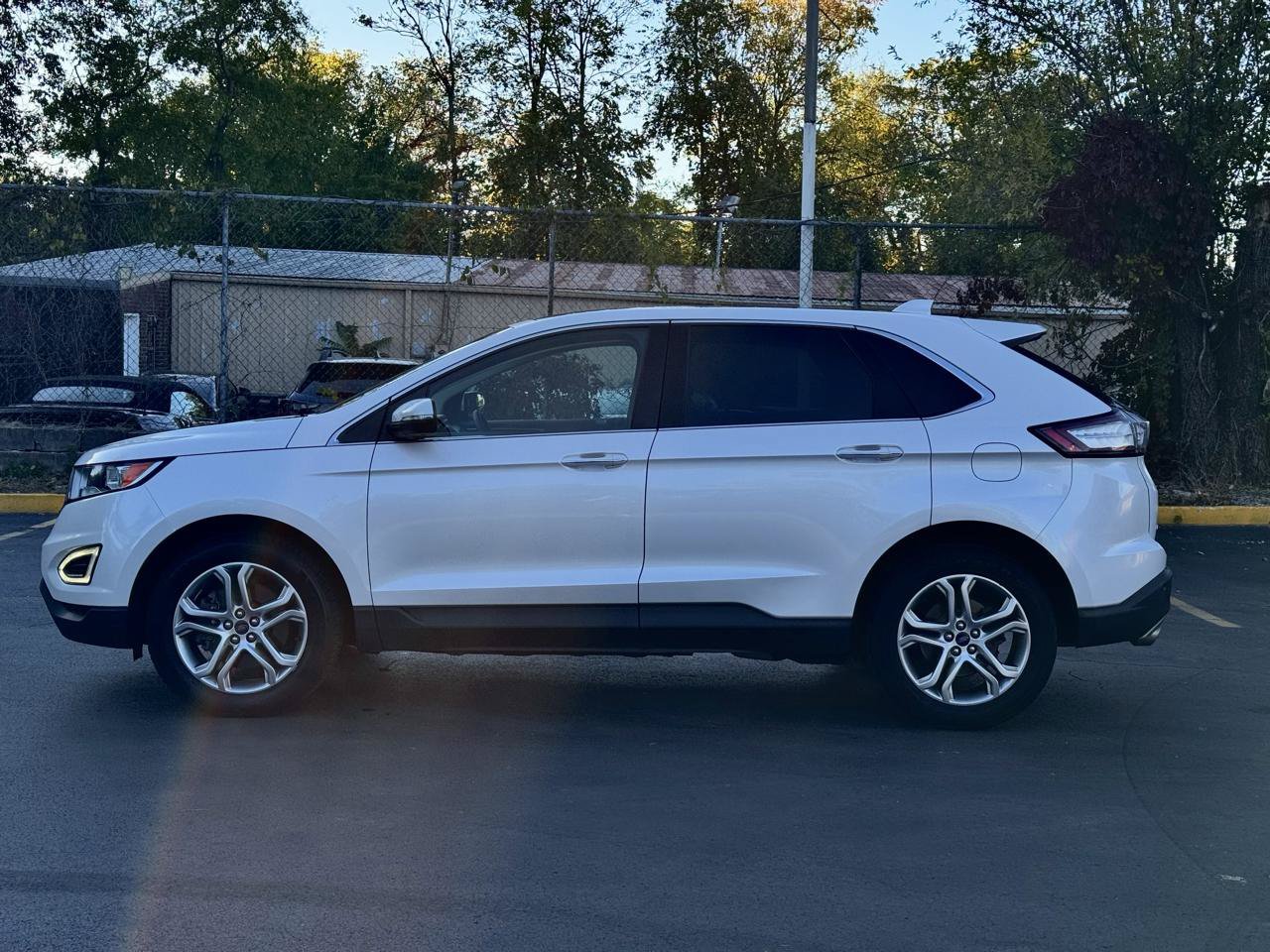 Used 2015 Ford Edge Titanium w/ Equipment Group 301A FWD image 9