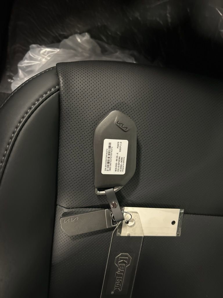 New 2025 Kia Telluride S image 29