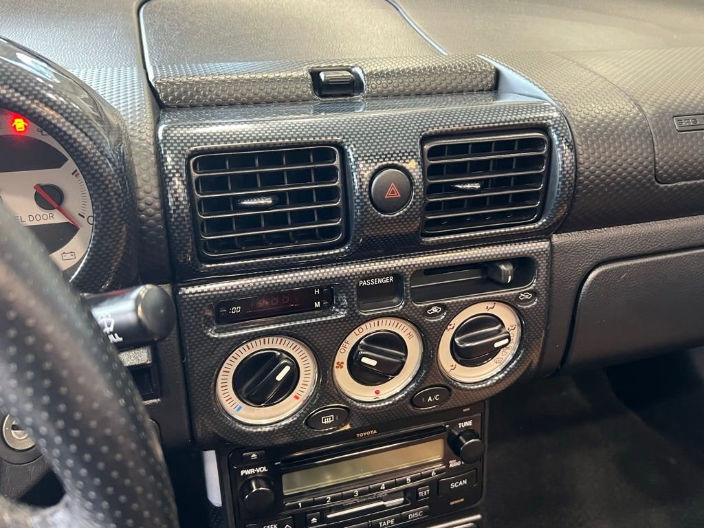 Used 2003 Toyota MR2 RWD image 17