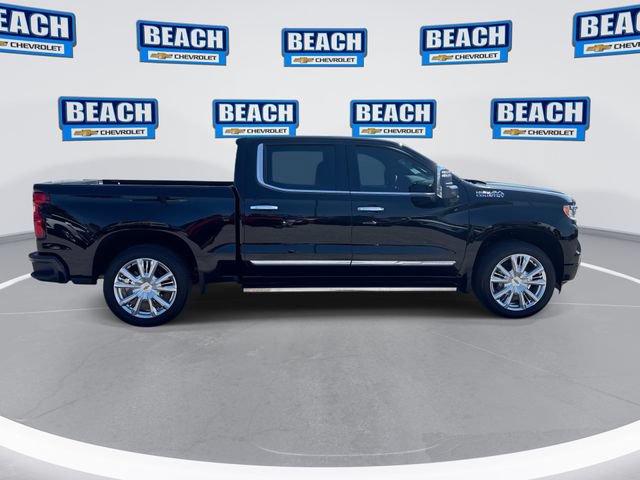 Used 2024 Chevrolet Silverado 1500 High Country w/ High Country Premium Package AWD/4WD image 9