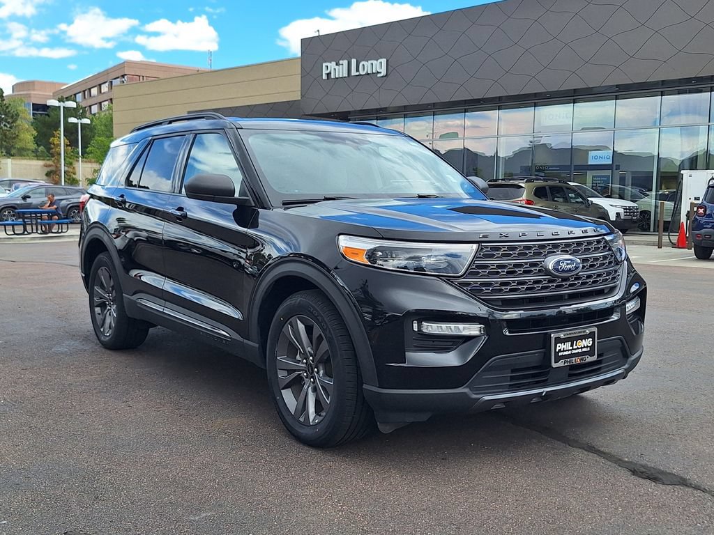 Used 2021 Ford Explorer XLT w/ Equipment Group 202A AWD/4WD image 1