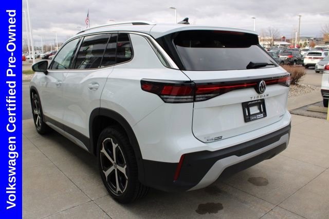 Used 2025 Volkswagen Tiguan SE image 4