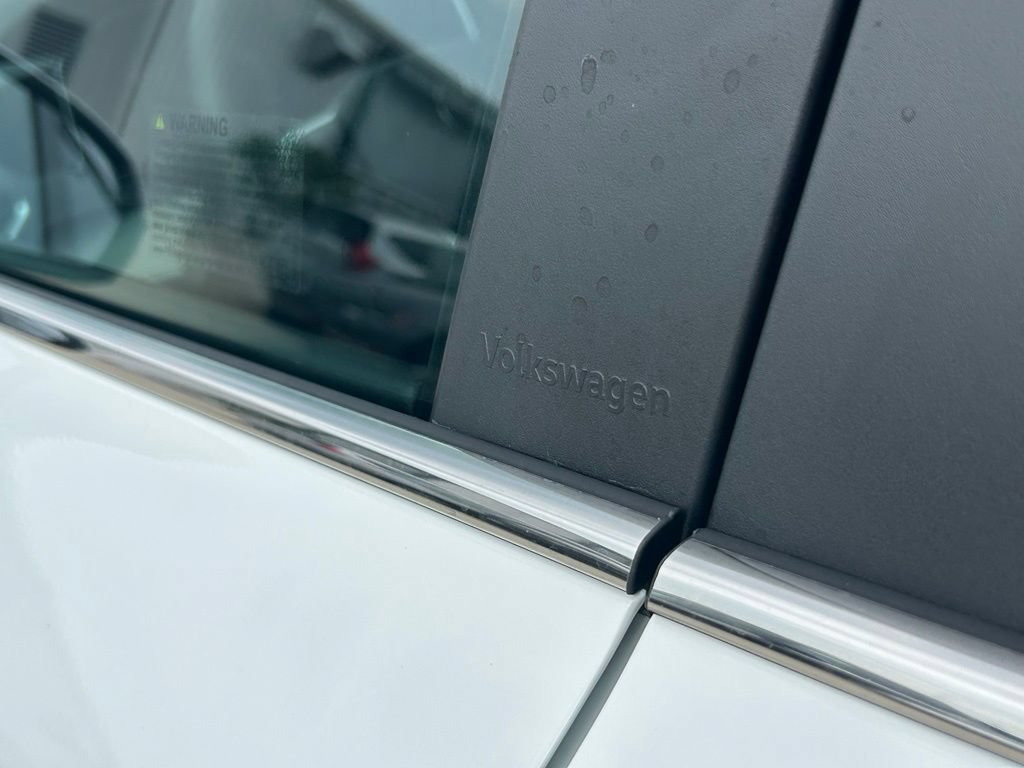 New 2026 Volkswagen Taos SE FWD image 27