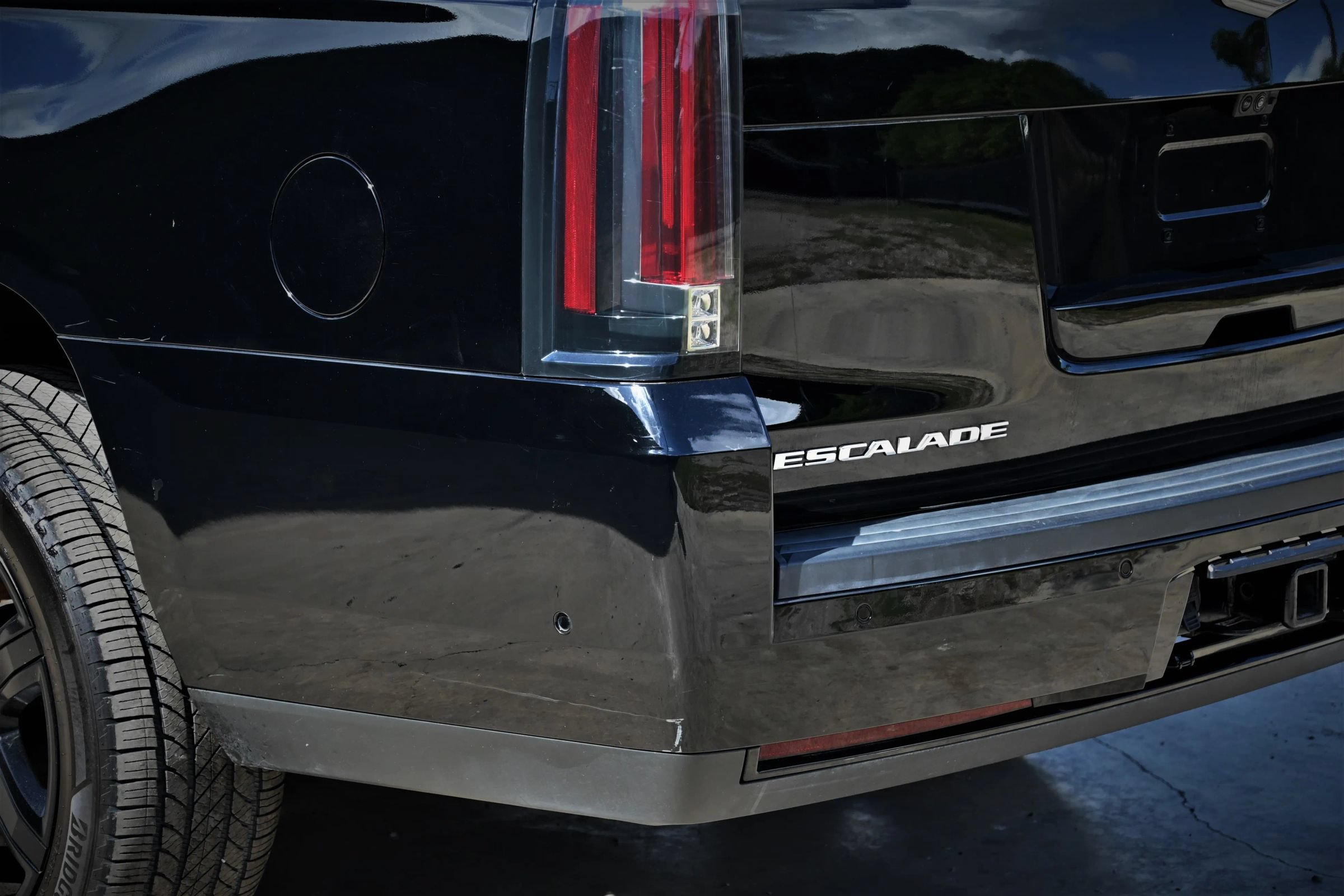 Used 2019 Cadillac Escalade ESV Premium Luxury AWD/4WD image 8