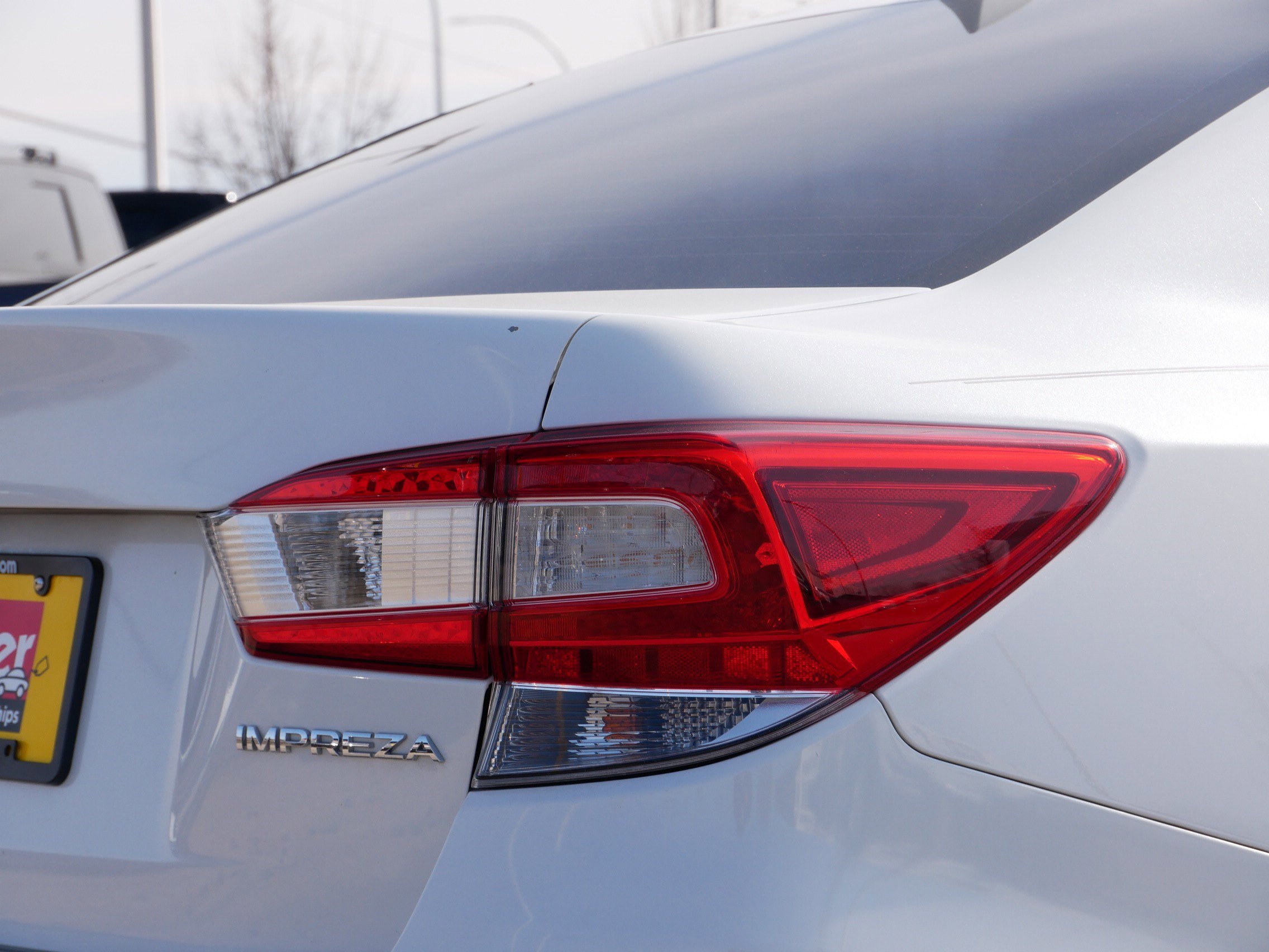 Used 2018 Subaru Impreza 2.0i Limited image 17