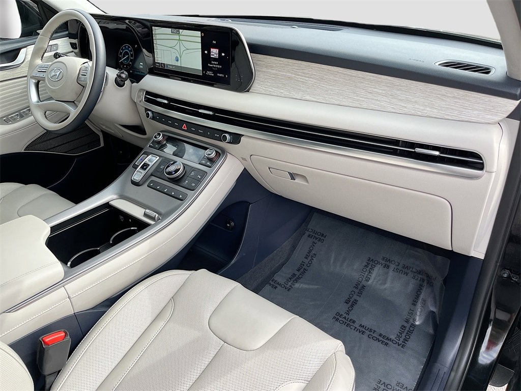 Used 2025 Hyundai Palisade Calligraphy image 32