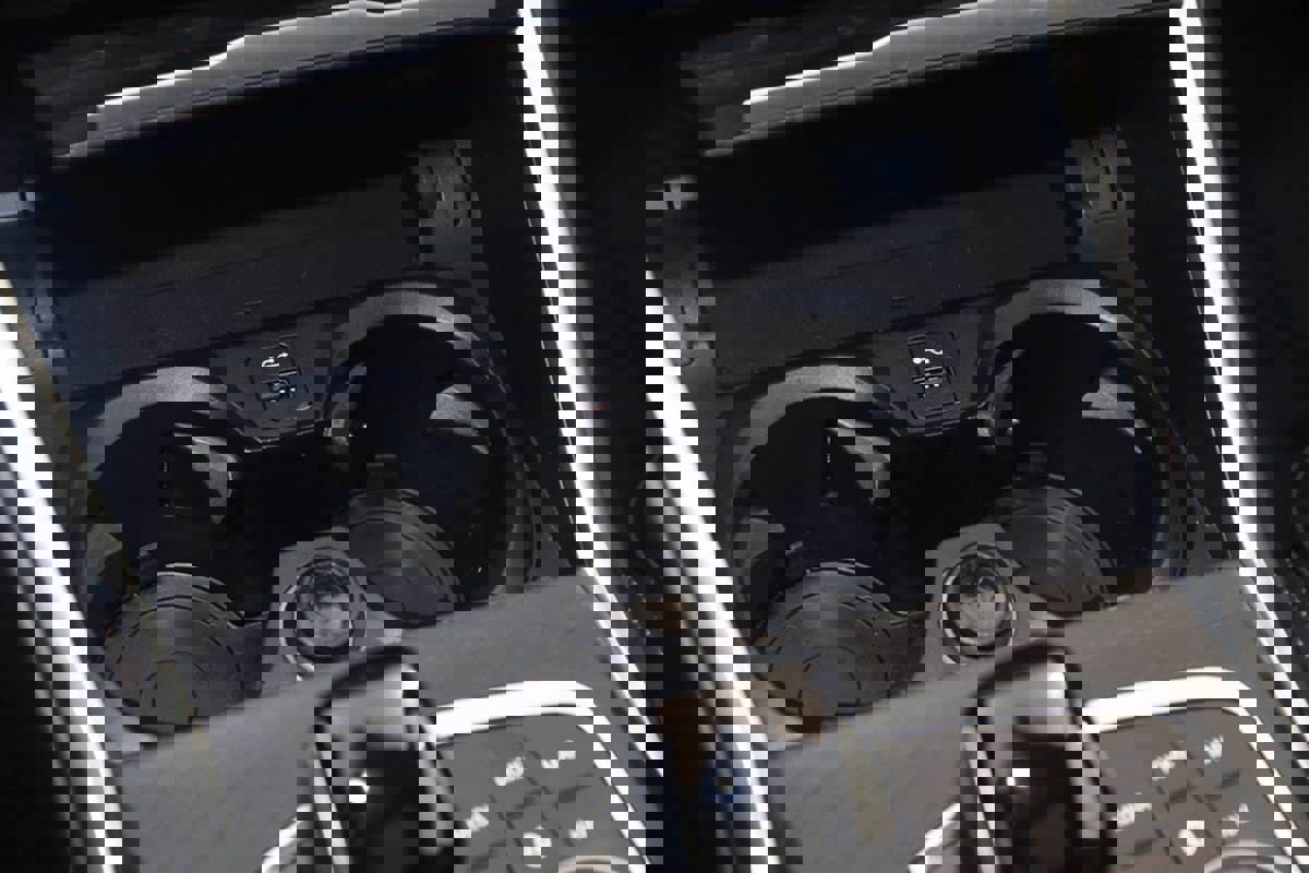 Used 2022 BMW 330i xDrive Sedan w/ M Sport Package image 29