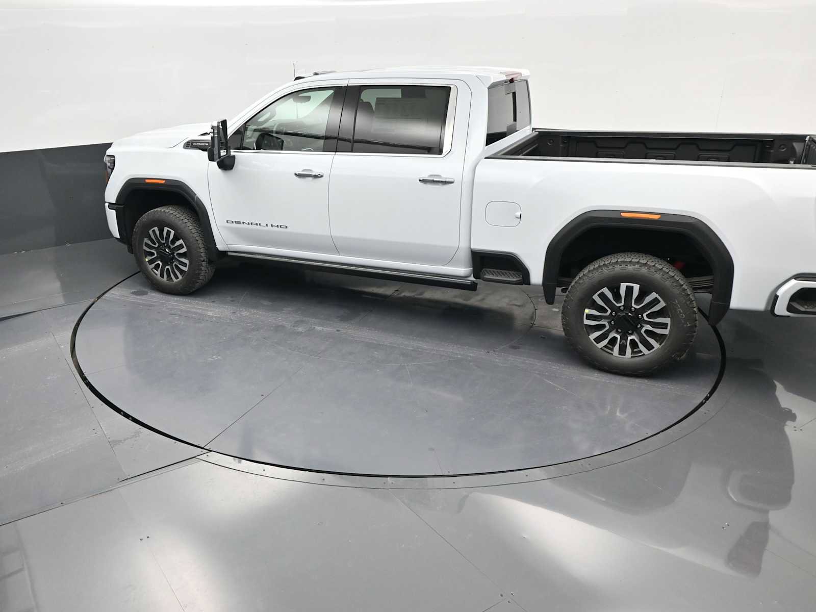 New 2026 GMC Sierra 2500 Denali Ultimate image 30