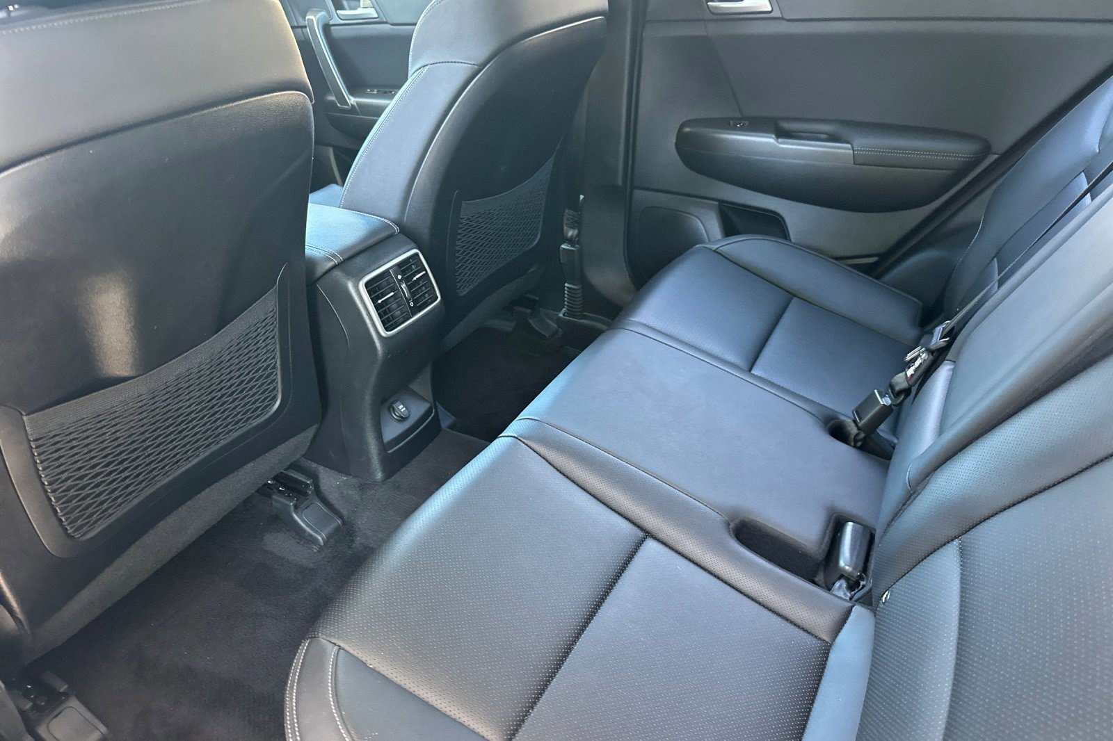 Used 2022 Kia Sportage Nightfall Edition AWD/4WD image 25