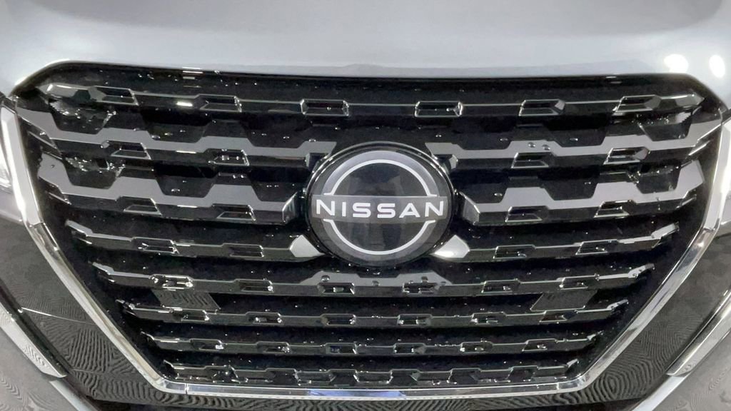 New 2025 Nissan Kicks Play S image 10