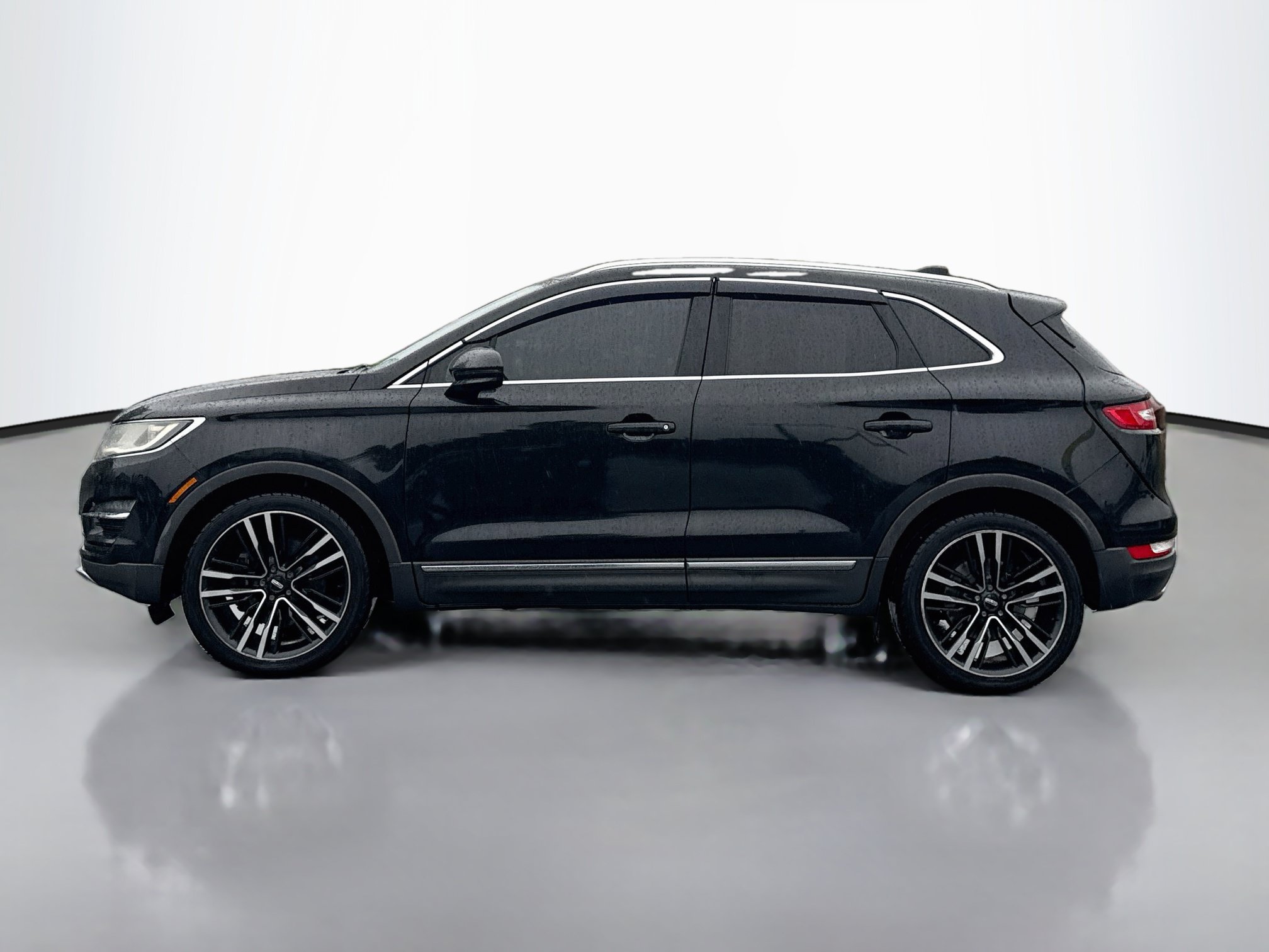 Used 2017 Lincoln MKC Reserve w/ Lincoln MKC Climate Package AWD/4WD image 4