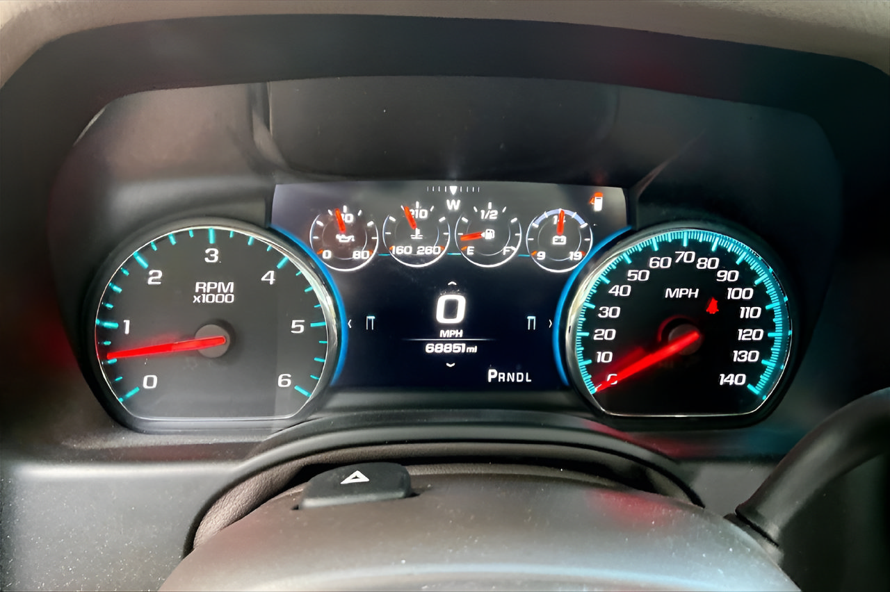 Used 2020 GMC Yukon Denali RWD image 12
