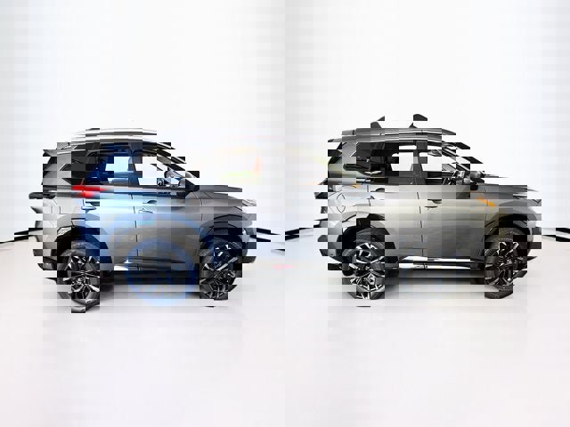 New 2026 Nissan Rogue Platinum image 4