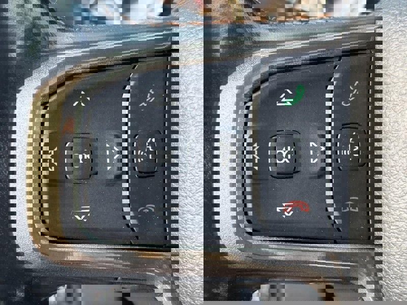 Used 2021 RAM 1500 Limited image 12