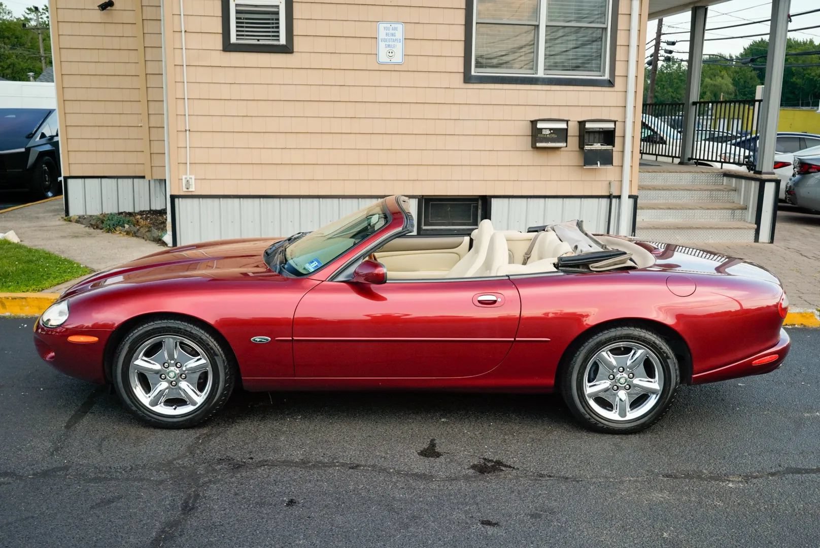 Used 1997 Jaguar XK8 Convertible RWD image 8