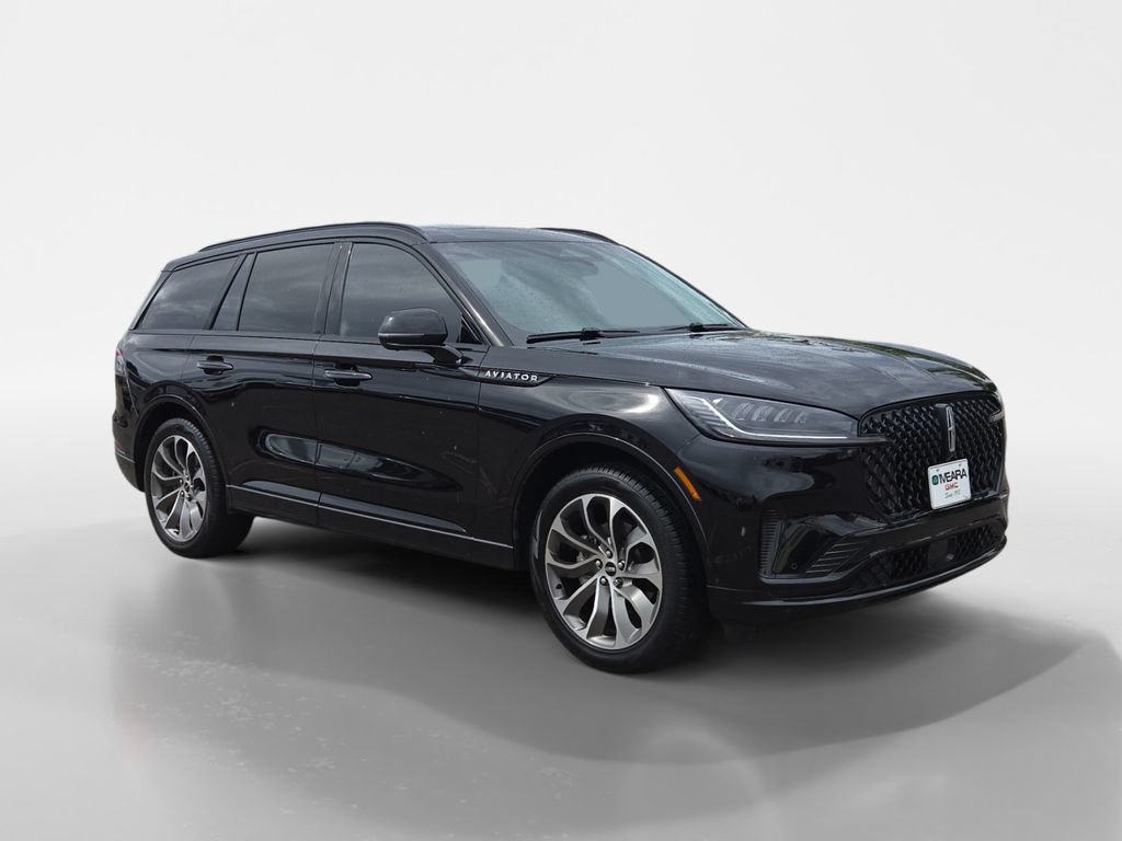 Used 2025 Lincoln Aviator AWD w/ Jet Appearance Package image 8