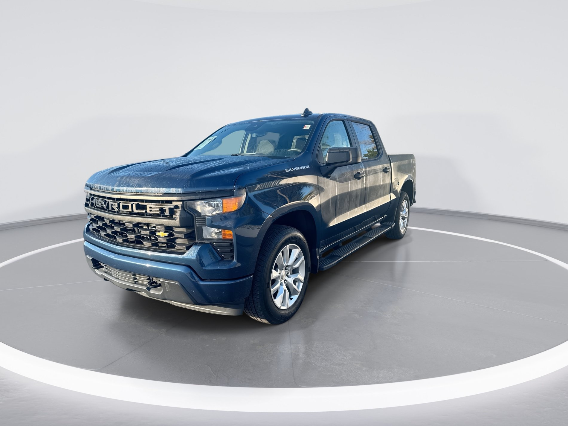 Used 2023 Chevrolet Silverado 1500 Custom RWD image 8