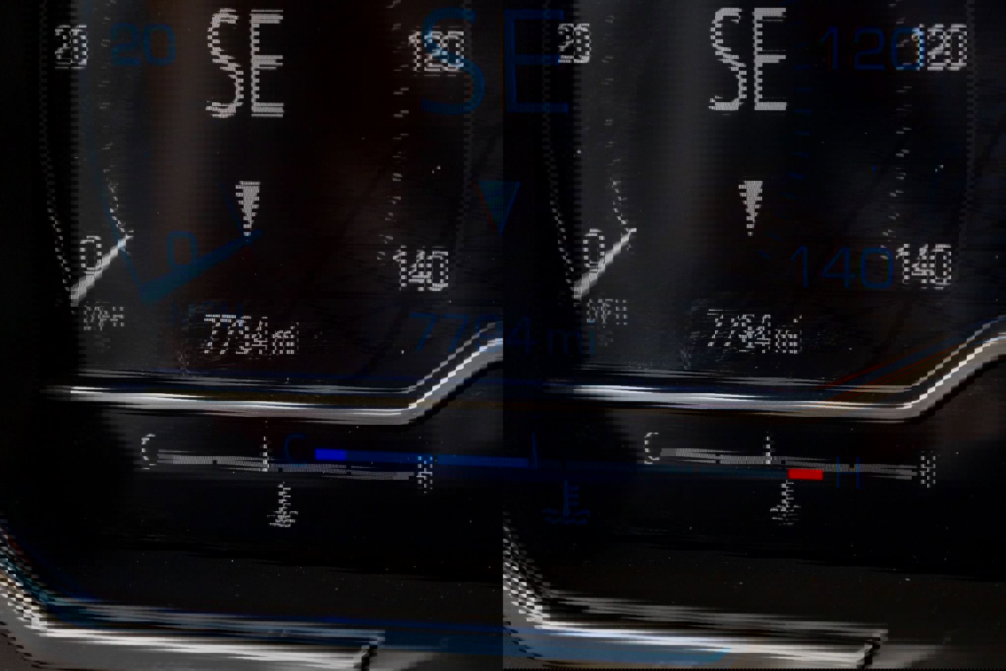 Used 2025 GMC Sierra 2500 AT4X image 21