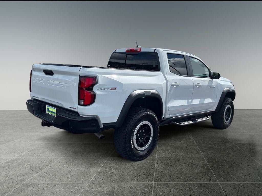 Used 2024 Chevrolet Colorado ZR2 w/ Technology Package AWD/4WD image 7
