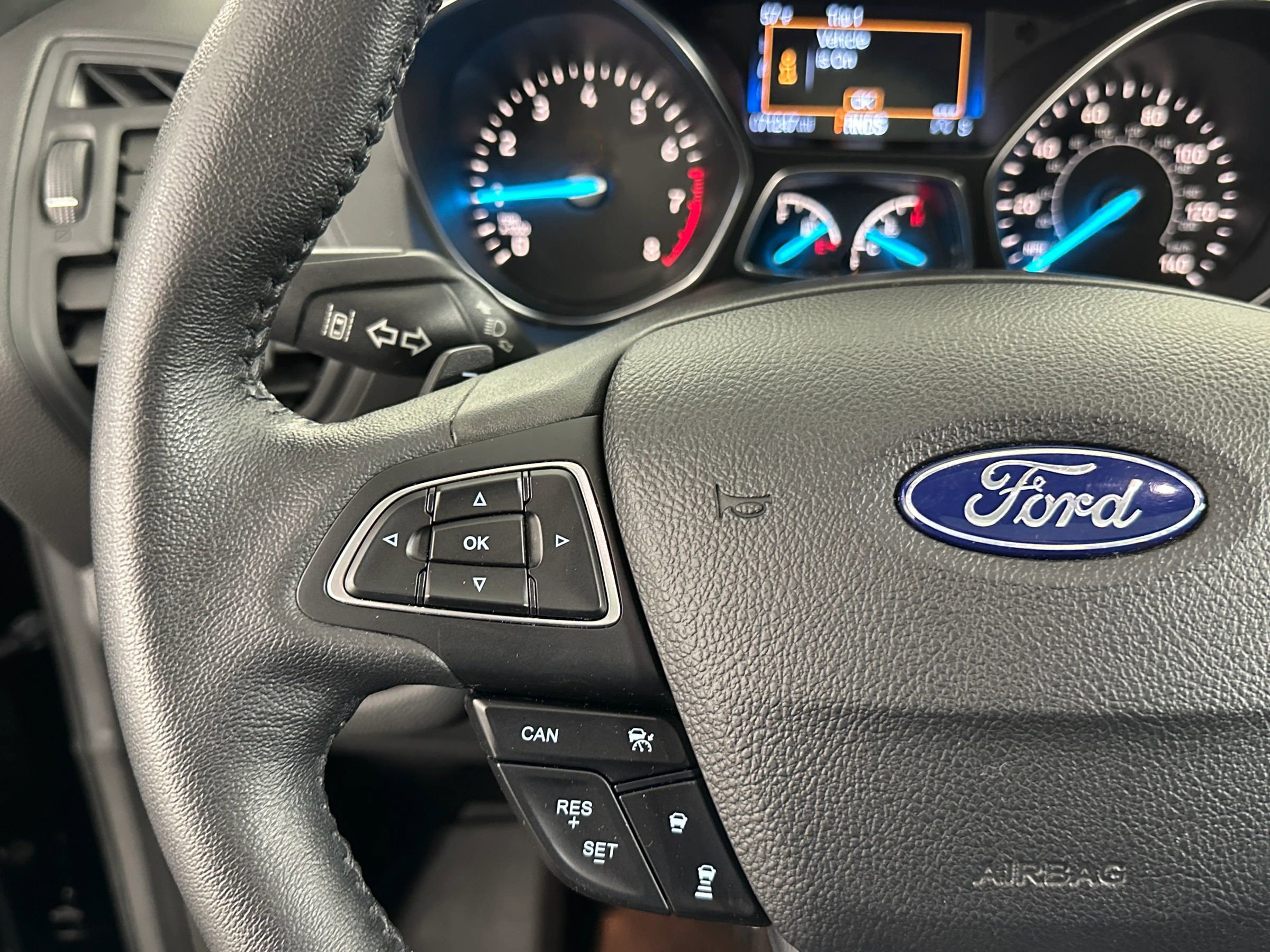 Used 2018 Ford Escape SE w/ Ford Safe & Smart Package AWD/4WD image 23
