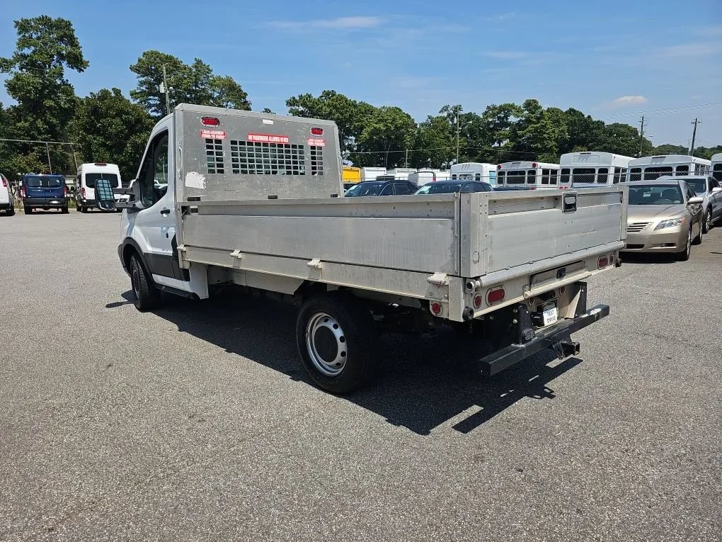Used 2018 Ford Transit 250 138 RWD image 3