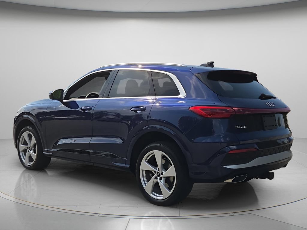 Certified 2025 Audi Q5 Premium Plus AWD/4WD image 6