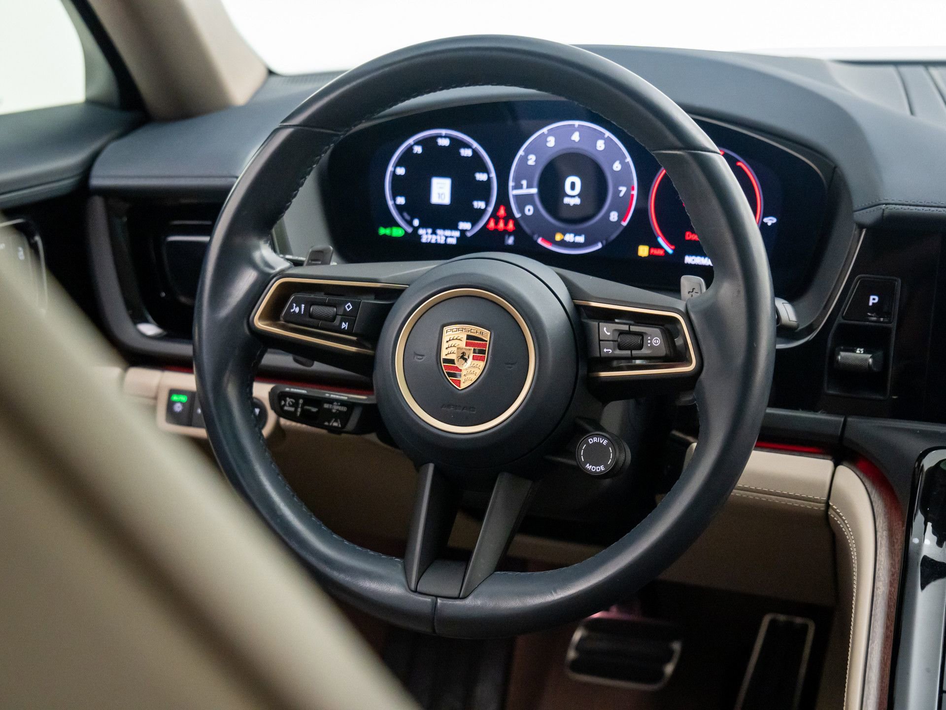 Certified 2024 Porsche Panamera 4 image 12