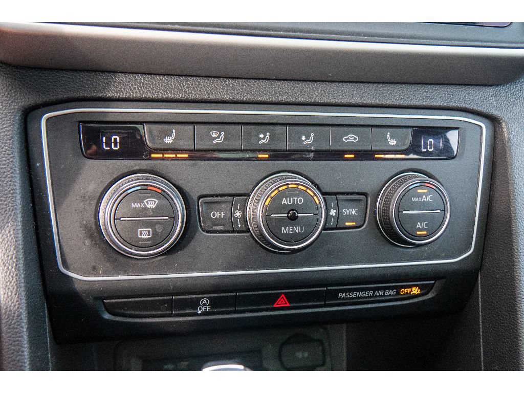 Used 2021 Volkswagen Atlas Cross Sport SE w/ Panoramic Sunroof Package AWD/4WD image 24