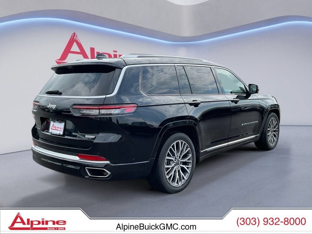 Used 2022 Jeep Grand Cherokee L Summit AWD/4WD image 5