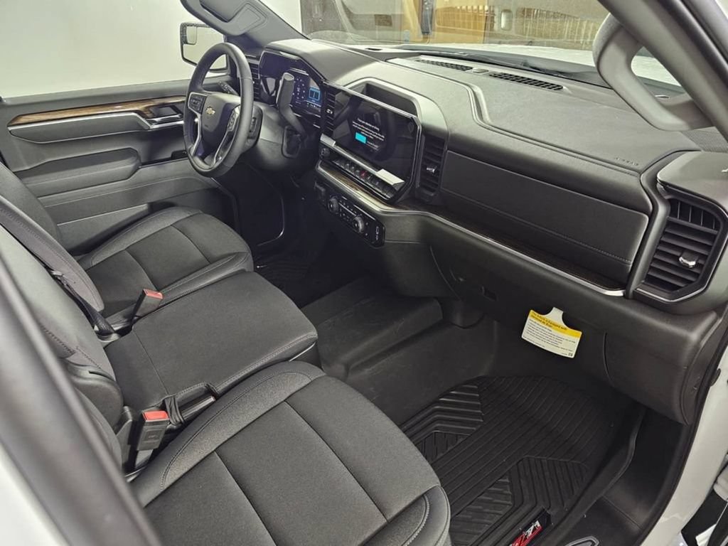 New 2025 Chevrolet Silverado 1500 LT w/ Z71 Off-Road Package AWD/4WD image 11