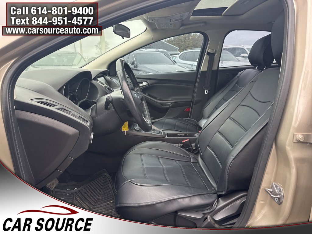 Used 2017 Ford Focus SEL w/ Cold Weather Package image 12