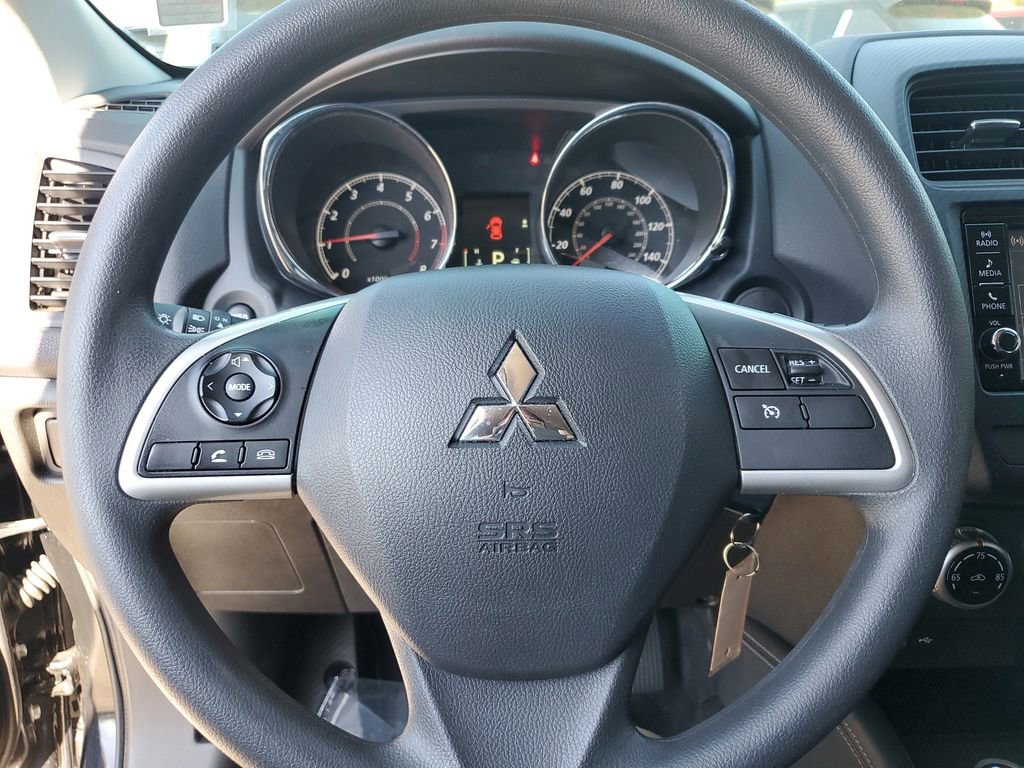 Used 2025 Mitsubishi Outlander Sport ES image 18