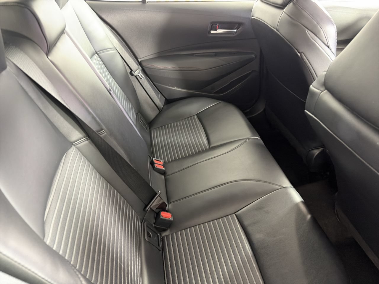 Used 2024 Toyota Corolla XSE FWD image 25