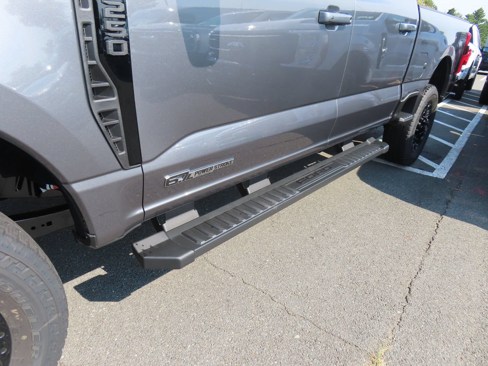 New 2026 Ford F250 Lariat w/ Black Appearance Package AWD/4WD image 8