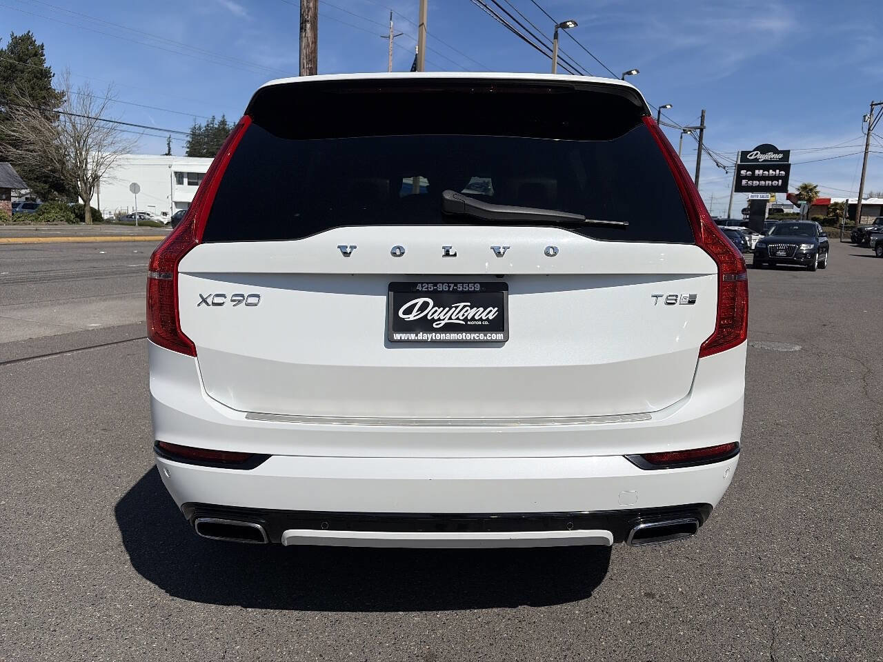 Used 2016 Volvo XC90 T8 R-Design w/ Vision Package AWD/4WD image 6