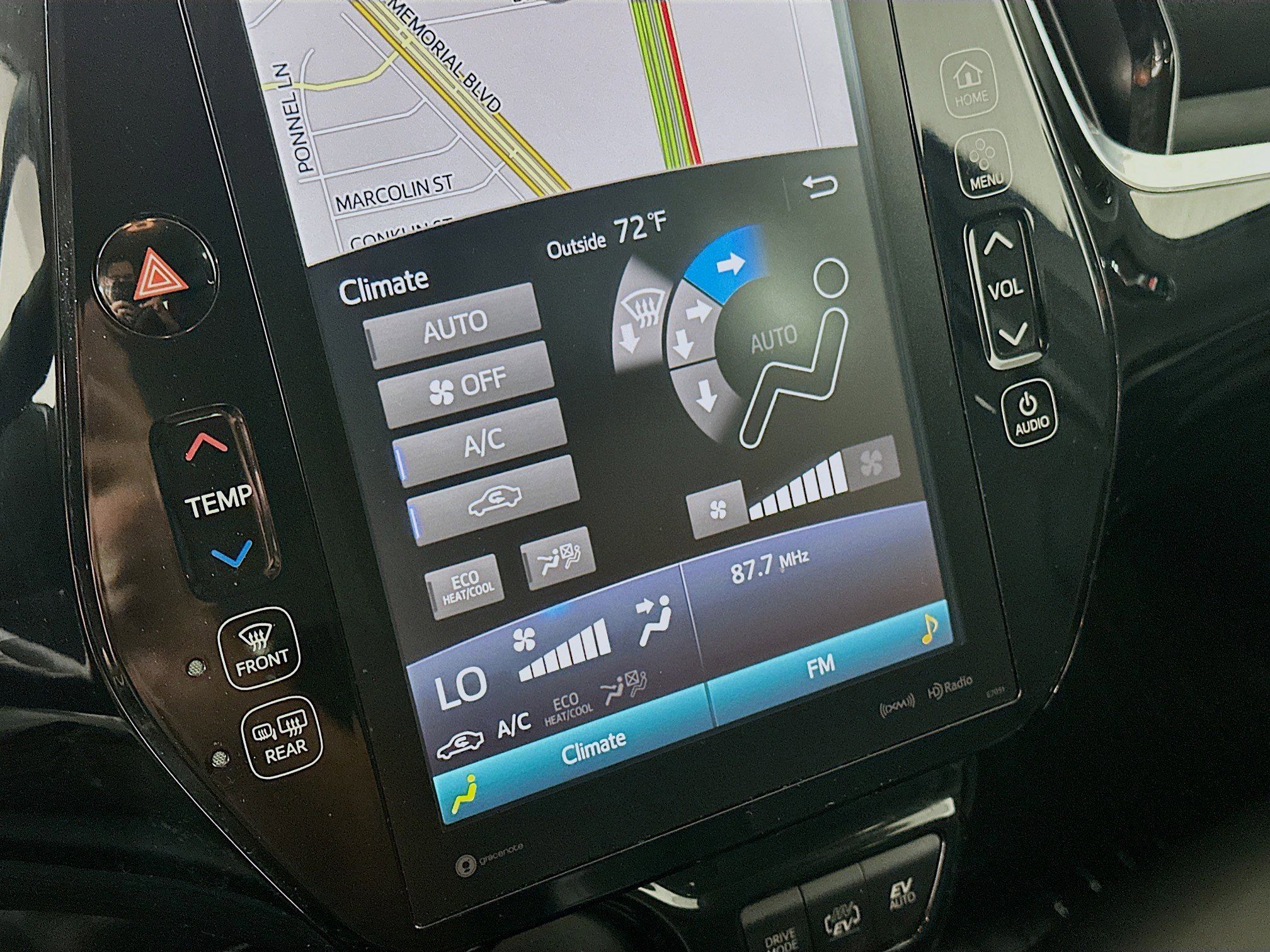 Used 2019 Toyota Prius Prime Premium FWD image 23