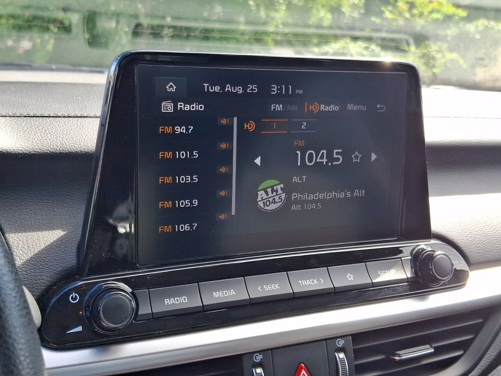 Used 2024 Kia Forte LXS w/ LXS Technology Package FWD image 3