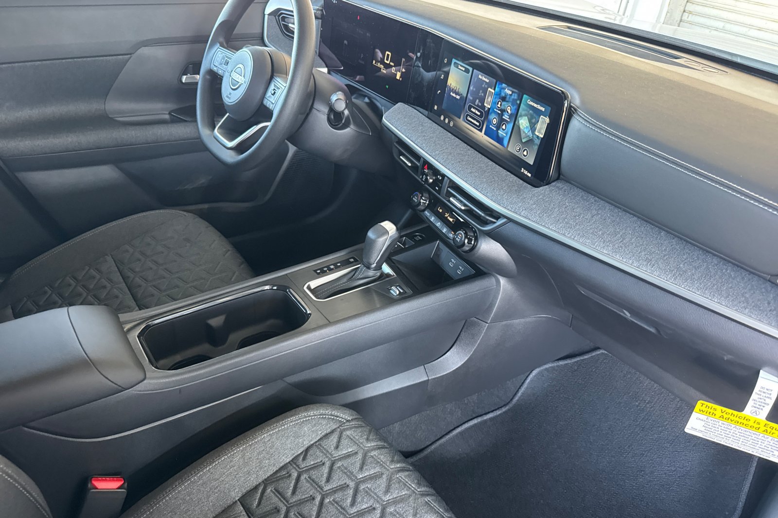 New 2027 Nissan Kicks SV FWD image 17