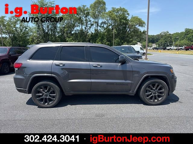 Used 2019 Jeep Grand Cherokee Altitude AWD/4WD image 2
