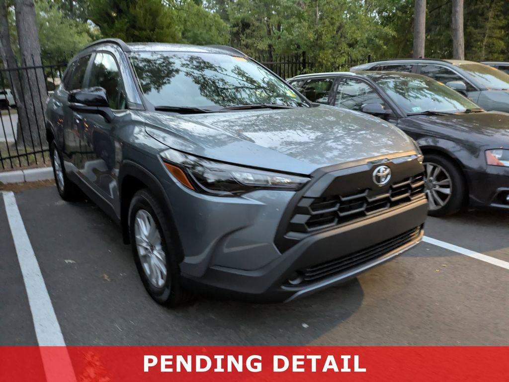 Used 2026 Toyota Corolla Cross LE image 1