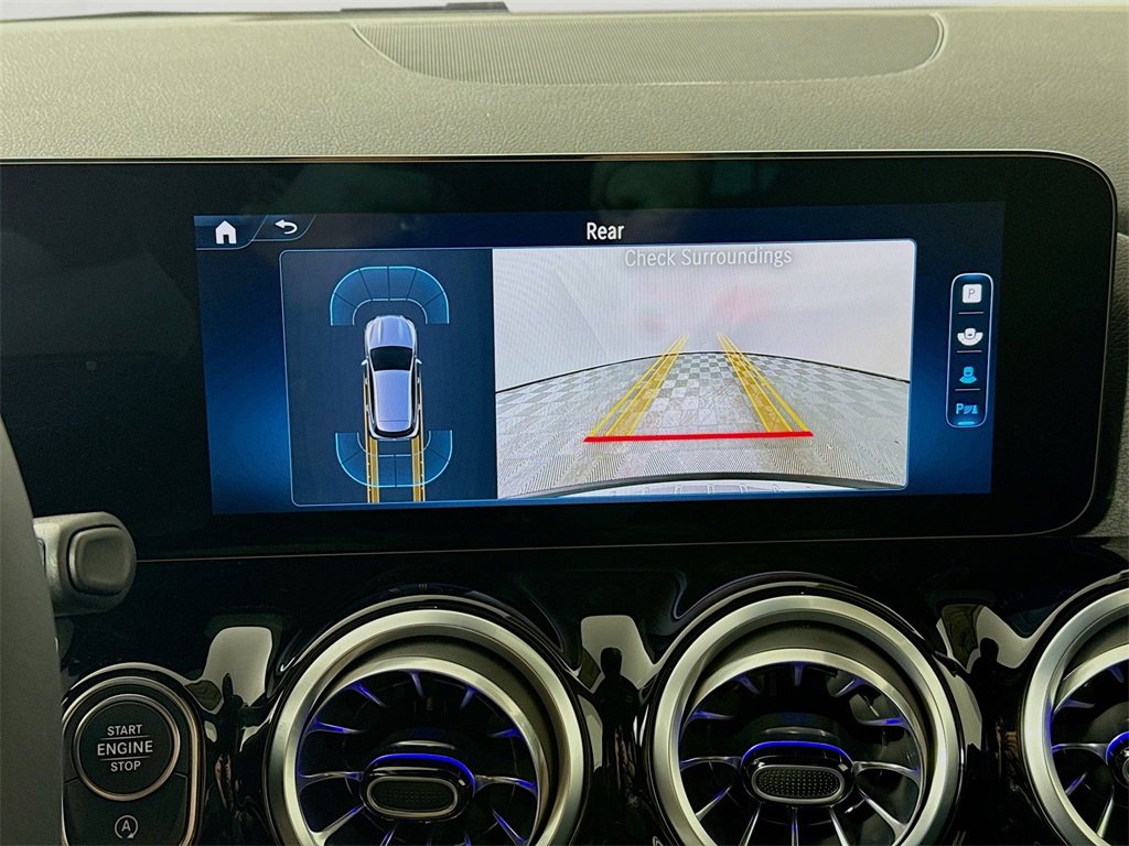 Used 2025 Mercedes-Benz GLA 250 4MATIC image 14